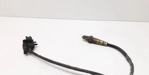 Volvo V70 Lambda probe sensor 30751545