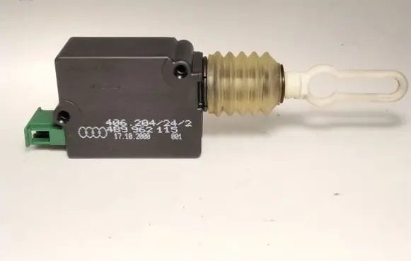 Audi A6 S6 C5 4B Central locking motor 4B9962115
