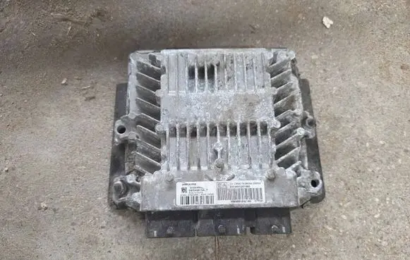 Citroen C4 I Engine control unit/module 5WS40615AT