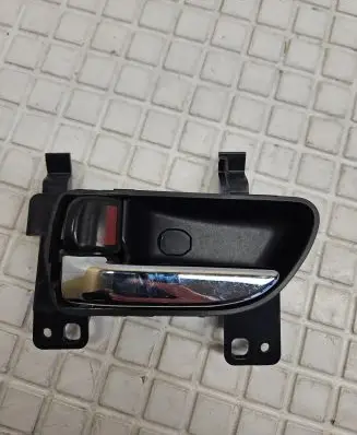 Subaru XV I Front door interior handle