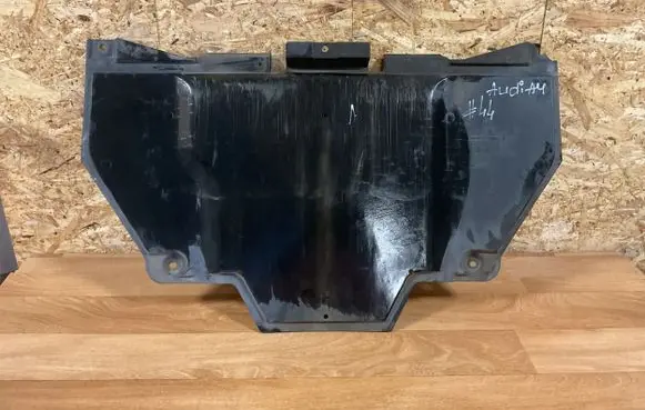 Audi A4 S4 B7 8E 8H Engine splash shield/under tray 8E0863824
