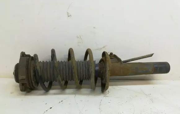 Skoda Octavia Mk2 (1Z) Front shock absorber/damper