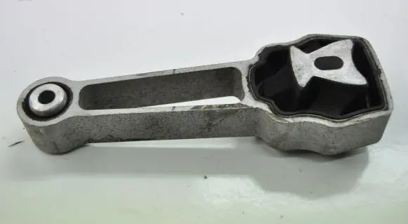 Land Rover Range Rover Evoque L538 Engine mount bracket