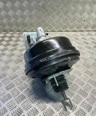 BMW X3 F25 Brake booster 6854348