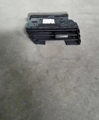 Ford Mustang VI Dashboard side air vent grill/cover trim FR3B19893A