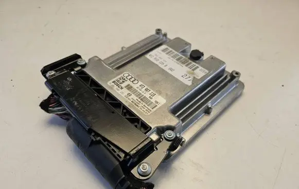 Audi A6 S6 C6 4F Engine control unit/module 4F2910115B 0261S02291 4F2907115