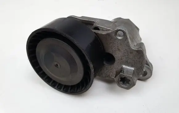 Volkswagen Golf VII Alternator belt tensioner 04E145299L