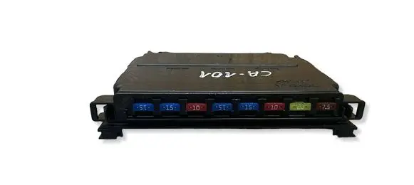 Lexus RX 450H Fuse module 8272048100 73B1522F