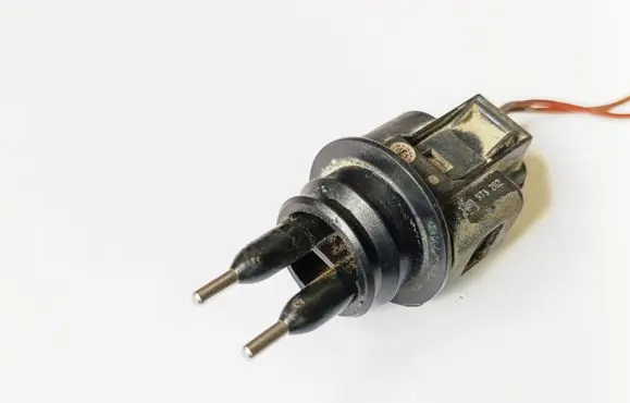 Audi A4 S4 B5 8D Sensor 1J0973202