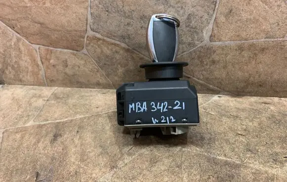 Mercedes-Benz E W212 Ignition lock A2129055000