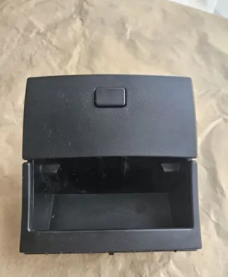 Mercedes-Benz GL X164 Car ashtray A1646800010 1646800010 A1646800510