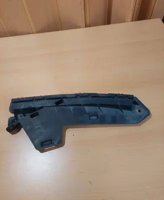 Volvo XC70 Front bumper mounting bracket 30796388