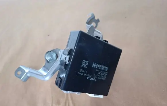 Lexus NX Hand brake control module 8905078012 15181110622