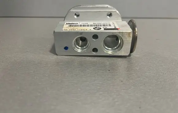 Air conditioning (A/C) expansion valve