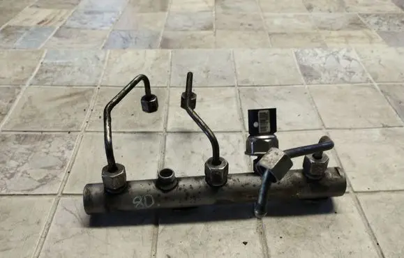 Audi A6 S6 C6 4F Fuel main line pipe 059130758L 559130089AA