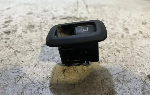 Mercedes-Benz B W245 Electric window control switch A2518200510 905167930 03128150
