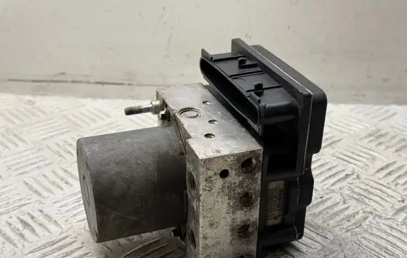 Toyota Corolla Verso AR10 ABS Pump 440500F030 0265950412