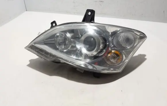 Mercedes-Benz Vito Viano W639 Headlight/headlamp A6398202861