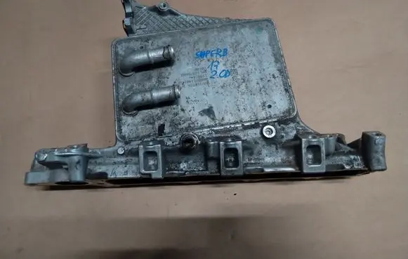 Skoda Superb B8 (3V) EGR valve cooler 04L129766AD