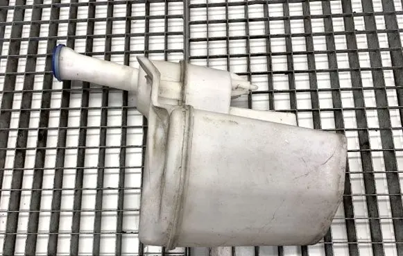 Toyota Aygo AB10 Windshield washer fluid reservoir/tank 