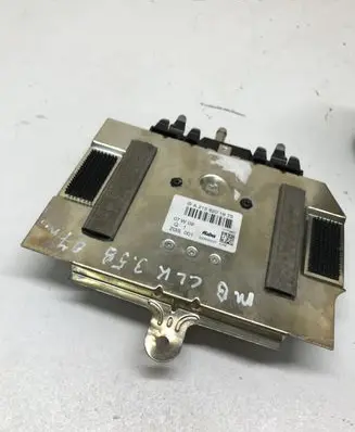 Mercedes-Benz CLS C219 Antenna control unit A2158201975