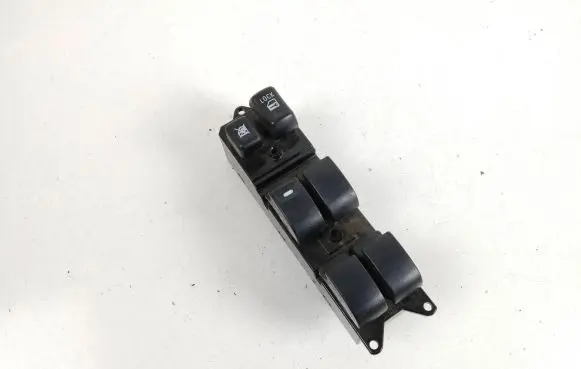 Mitsubishi ASX Electric window control switch 8608A207 0372D6 C8DD654M