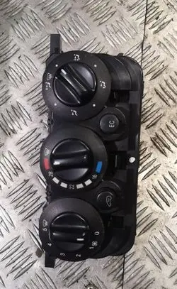 Mercedes-Benz A W168 Climate control unit 1688302085