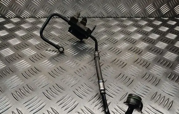 Audi A6 S6 C5 4B Turbo turbocharger oiling pipe/hose 059145771E 059919563