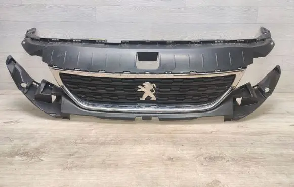 Peugeot Rifter Front bumper 981688680