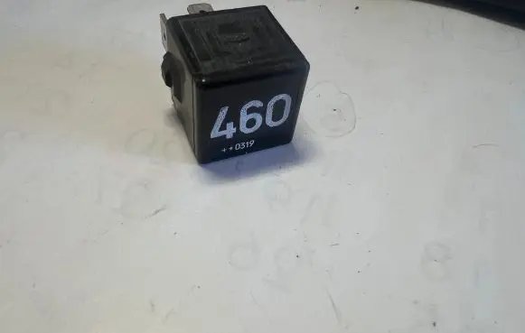 Volkswagen Touran I Other relay 1K0951253A PA66GF25 V23134J52X430