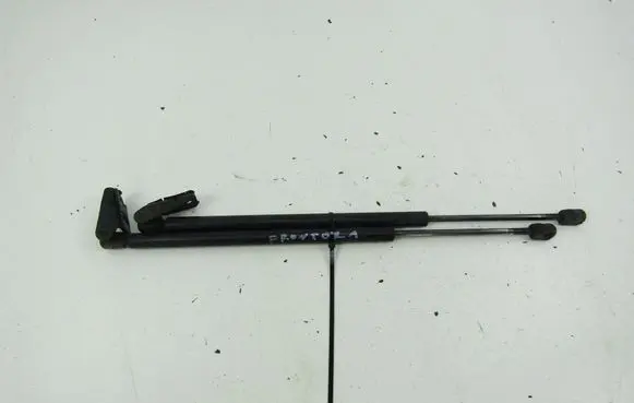 Opel Frontera B Tailgate strut 