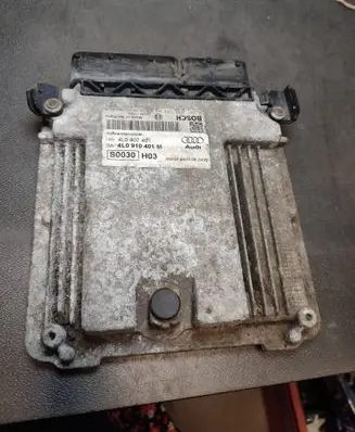 Audi Q7 4L Engine control unit/module 4L0907401
