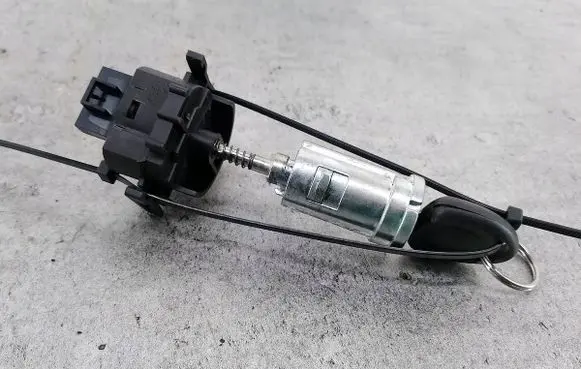 Opel Combo C Ignition lock