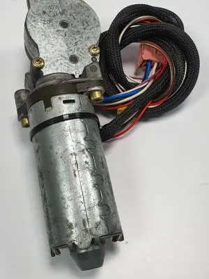 Mercedes-Benz S W220 Seat adjustment motor 1-1367-01
