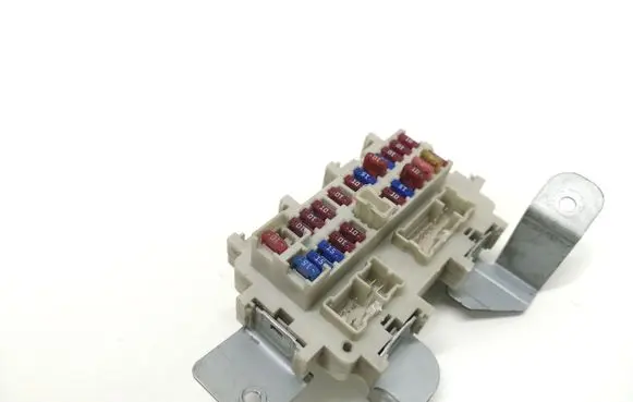 Nissan Murano Z50 Fuse module