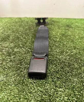 Maserati Ghibli Middle seatbelt buckle (rear) 670019312 C485