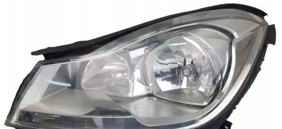 Mercedes-Benz C W205 Spotlight 