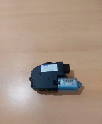Volvo XC70 Sunroof motor/actuator 39817292