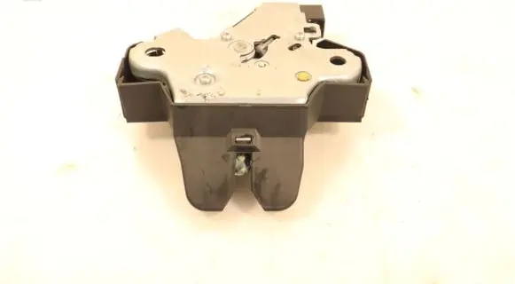 Toyota Corolla E210 E21 Tailgate/trunk/boot lock/catch/latch 00655