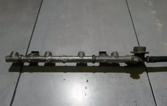 Toyota Yaris Fuel main line pipe