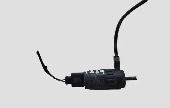 Skoda Octavia Mk2 (1Z) Windscreen/windshield washer pump 1K5955651