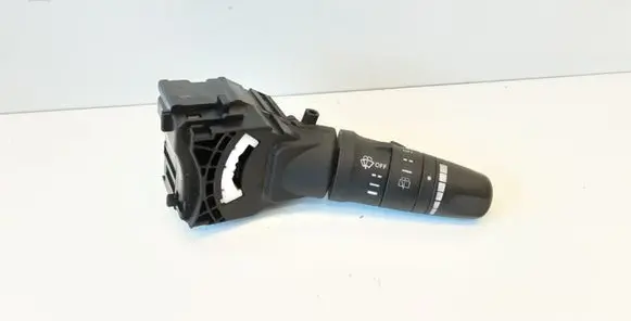 Nissan X-Trail T30 Wiper control stalk 252608H905
