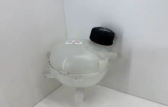 Opel Mokka B Coolant expansion tank/reservoir 9824198680