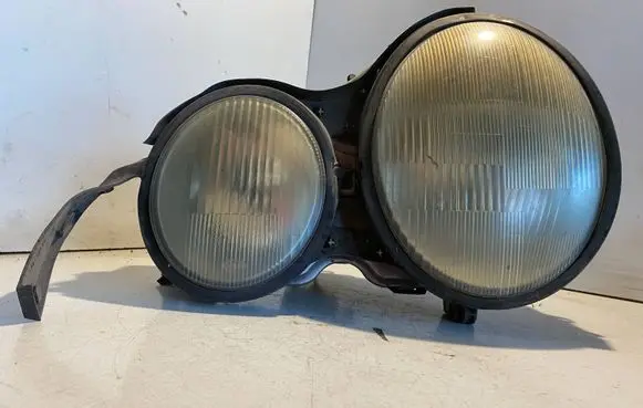 Mercedes-Benz E W210 Headlight/headlamp