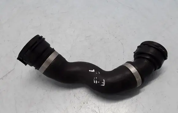 BMW 5 F10 F11 Engine coolant pipe/hose