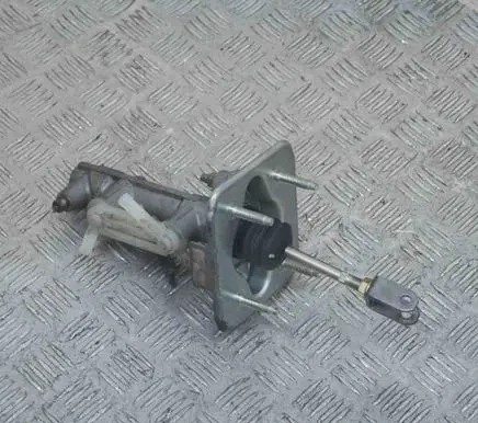 Toyota Prius (XW20) Master brake cylinder