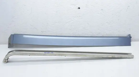 Mercedes-Benz Vito Viano W639 Sliding door middle rail A6397660500