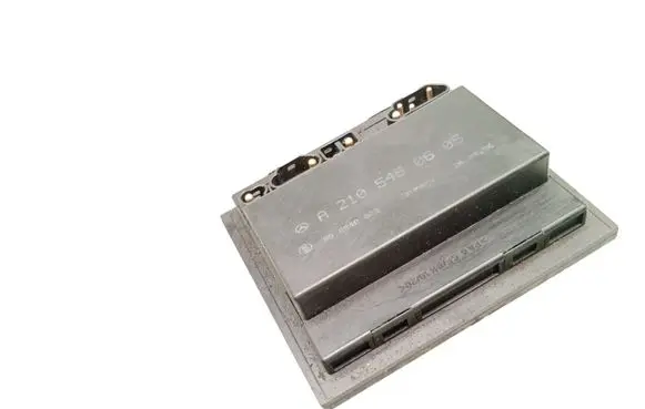 Mercedes-Benz E W210 Light module LCM A2105450605