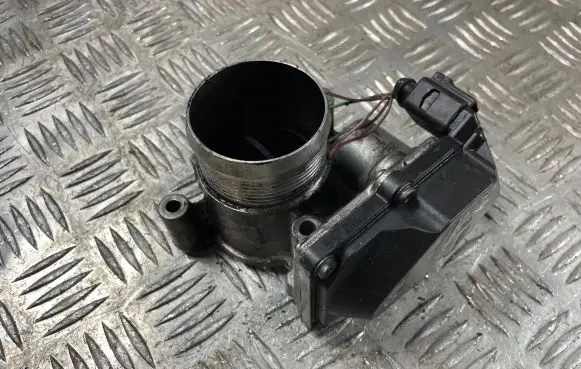Audi A4 S4 B8 8K Throttle valve A2C53338105