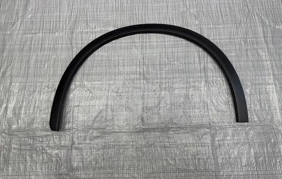 Maserati Grecale Fender trim (molding) 670200588